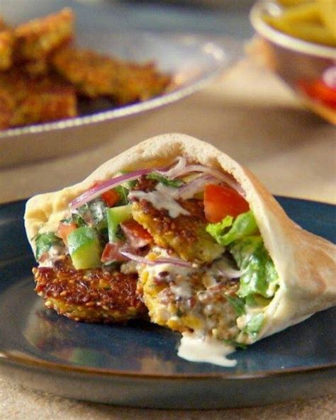 Pita sandwich | Lunch sandwich recipes, Falafel recipe, Recipes