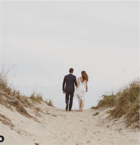 Hamptons Beach Wedding in 2020 | Hampton beach, The hamptons, Celebrities