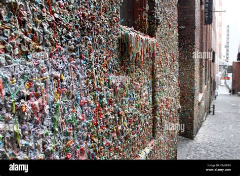 Seattle Gum Wall Stock Photo - Alamy