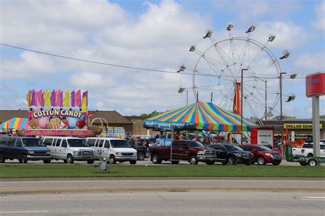 Owasso’s 2019 Trail Days: Images of Sam’s Amusements Carnival on 76th Street | News | tulsaworld.com