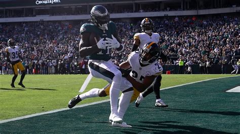 AJ Brown Has Eagles Fans Going Wild Amid Monster Game Vs. Steelers