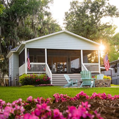 Caddo Lake Cabins for Rent in 2021 | Lake cabins, Lakeside cabin, Lake