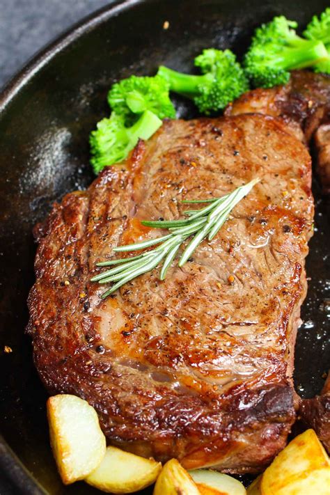 Pan Seared Rib Eye Steak Recipe - TipBuzz