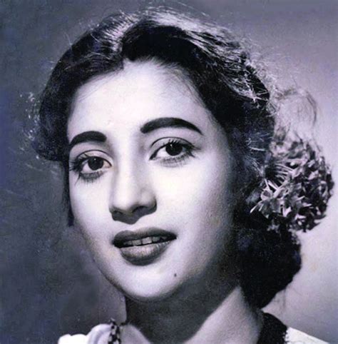 Suchitra Sen Death, Height,Net Worth & Bio - CelebrityHow