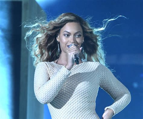 You Guys, Beyoncé Is Dropping A New Clothing Line!