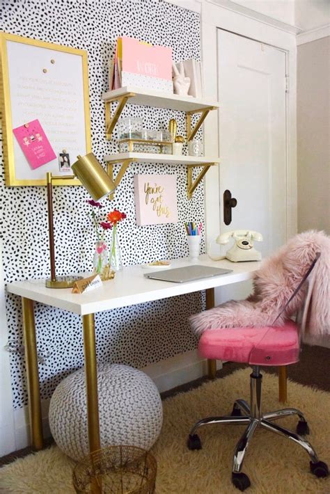 A Fun (and Sassy!) Small Office Makeover - HomeGoods | Room makeover, Home office decor, Room diy