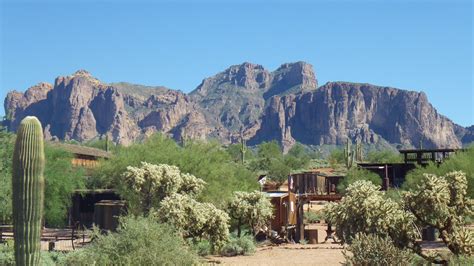 Superstition Mountains | Superstition mountains, Mountains, Beautiful mountains