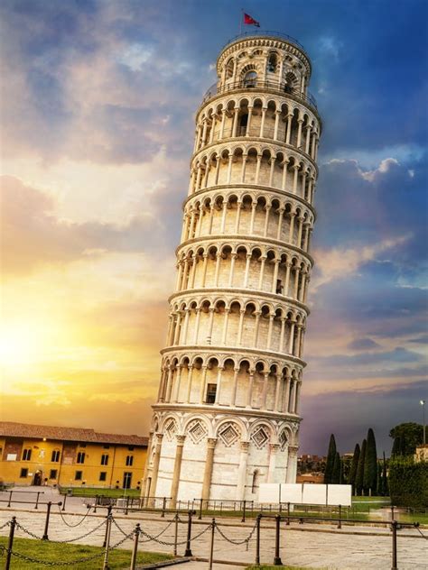 Leaning Tower of Pisa: Why is it still standing