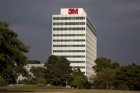 3M Plans Job Layoffs as Part of Cost Cutting After Underperformance - Bloomberg