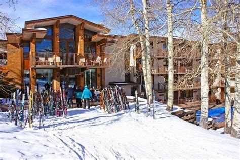 Snowmass Mountain Chalet | Aspen Snowmass Hotels | Undercover Tourist