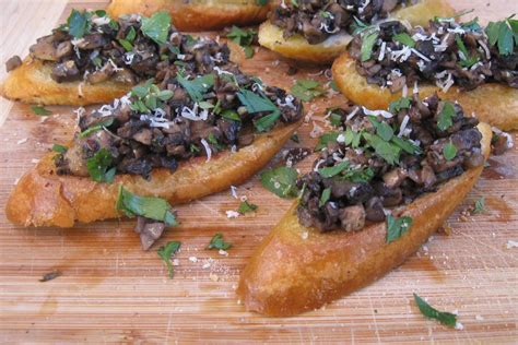 Tate's Kitchen: Mushroom Bruschetta