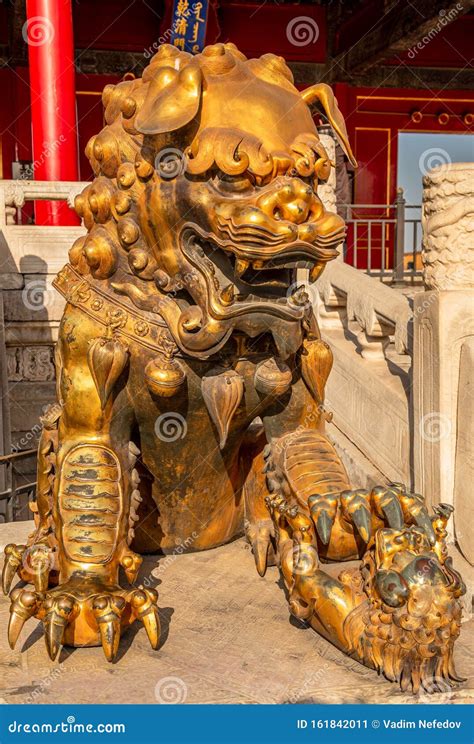 Shishi, Chinese Guardian Lion Statue Details Royalty-Free Stock Photography | CartoonDealer.com ...