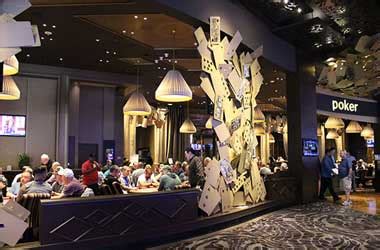 Aria Poker Room Reopens With Six-Handed Cash Game Tables