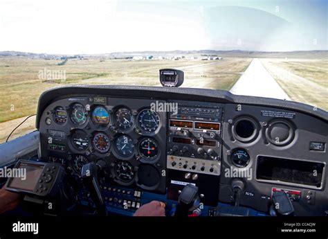 Airstrip landing view from the cockpit of a cessna 172 Stock Photo - Alamy