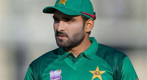 Asif Ali rejoins Pakistan team for World Cup