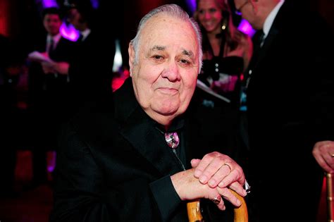 Comedian Jonathan Winters Dead at 87 | Den of Geek