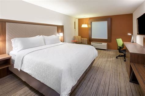 HOLIDAY INN EXPRESS & SUITES WILLIAMSPORT, AN IHG HOTEL $100 ($̶1̶1̶1̶ ...