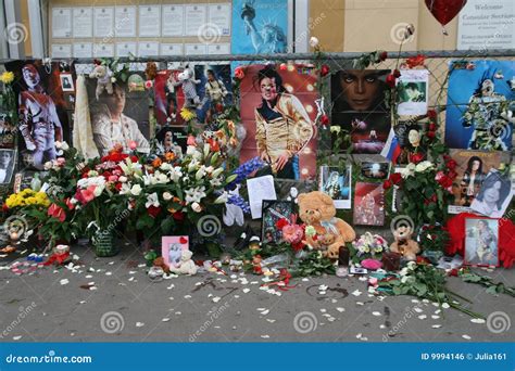 Michael Jackson S Death. Reaction of Moscow Fans Editorial Photo ...