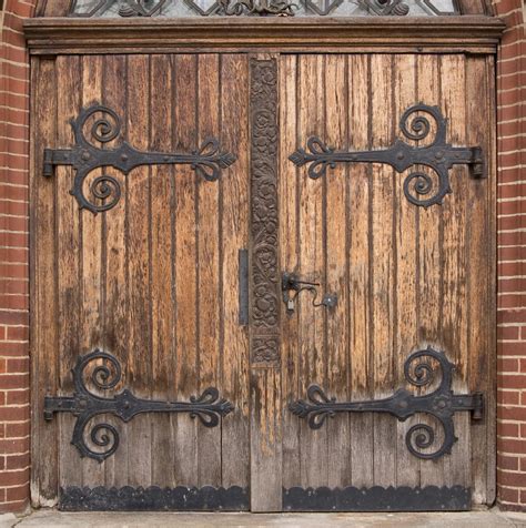 Medieval Door Texture 01 by goodtextures on DeviantArt