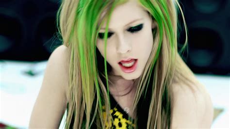 'Smile'- FULL Music Video- *HQ* - Avril Lavigne Image (22319940) - Fanpop