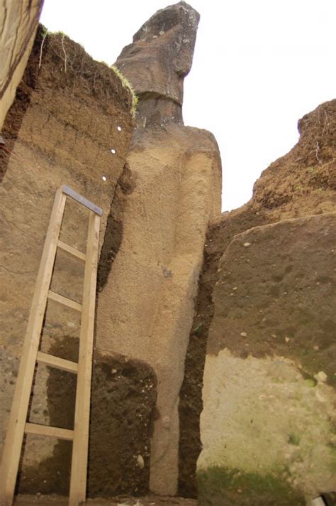 The Hidden Secrets of the Moai: The Famous Easter Island Heads Also Have Bodies Too! | Vintage ...