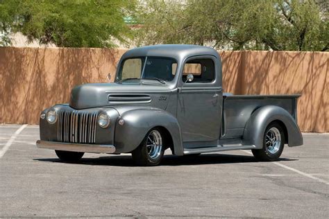 1946 FORD CUSTOM PICKUP