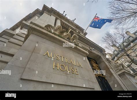 Desať rokov kupón zábava australian embassy london visa spevácky zbor svetlý G