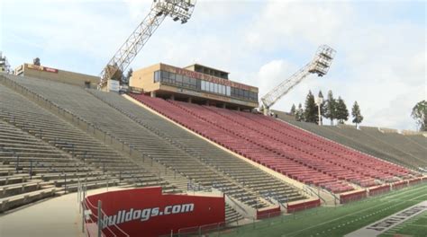 Fresno State football back at Bulldog Stadium at full capacity | YourCentralValley.com