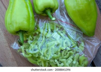 1,060 Green Bell Pepper Strips Stock Photos, Images & Photography | Shutterstock