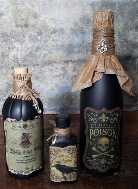 Halloween Potions - Etsy | Botellas de halloween, Cosas de halloween ...