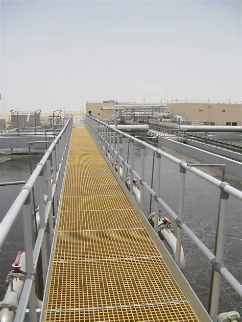 Safety Railing and Handrail Systems - FlexDecks