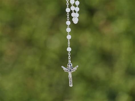 HD wallpaper: the rosary, prayer, faith, christianity, religion, catholic | Wallpaper Flare