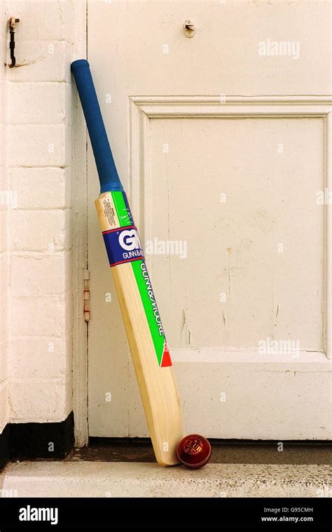 Cricket - Balls and Bats. A cricket bat and ball Stock Photo - Alamy