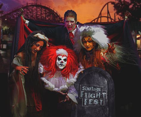 Six Flags Great Adventure Fright Fest is Back! · Life in Pumps