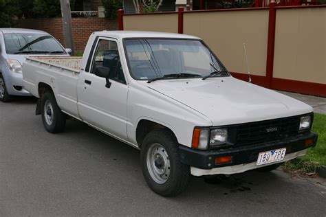 Toyota Hilux 1990 Model - amazing photo gallery, some information and specifications, as well as ...