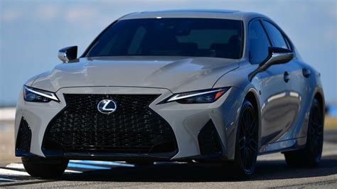 Lexus IS 500 F Sport Performance otrzymuje wersję Launch Edition