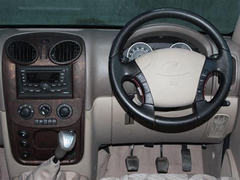 Mahindra Scorpio 2.2 mHawk VLX 4x4 Interiors - Indiatimes.com