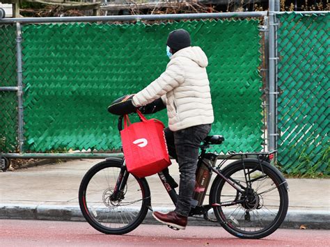 How to Manage Your Time More Effectively as a DoorDash Driver