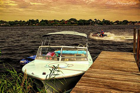 Lake Ida Park Activity Photograph by Allan Einhorn