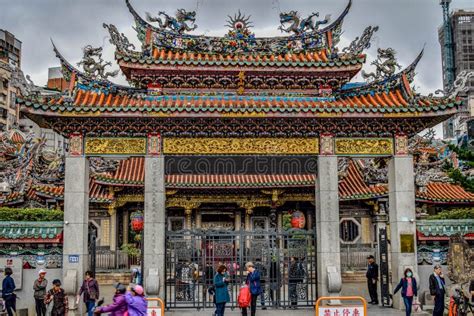 Old Traditional Decorated Temple in Taipei, Taiwan Editorial Image - Image of ancient, religion ...