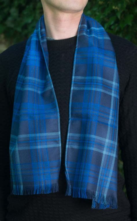 Luxury Fine Wool Tartan Scarf | CLAN