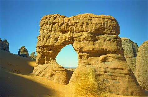 The Prehistoric Rock Art of Tassili N'Ajjer, Algeria | Amusing Planet