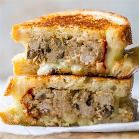 Meatloaf Sandwich – WellPlated.com