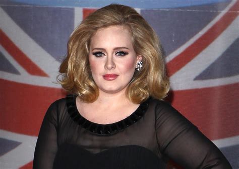 It's Pretty Much Impossible to Tell Adele Apart from Her 22-year-old ...