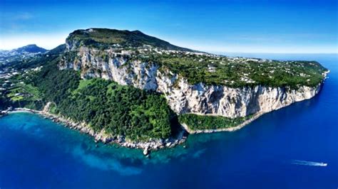 Anacapri: l'accesso alle spiagge libere solo su prenotazione e per fasce orarie