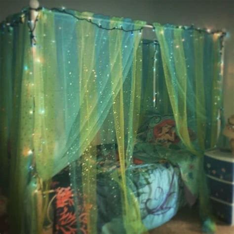 31 Beautiful Mermaid Theme Bedroom Decor Ideas For Girls - MAGZHOUSE