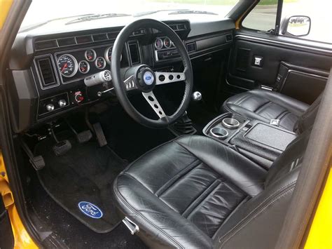 1985 FORD F-150 CUSTOM PICKUP - Interior - 181031