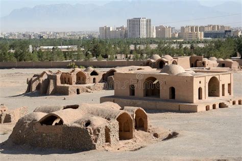 Tower of Silence, Yazd, Iran Stock Image - Image of fire, medieval: 131763799