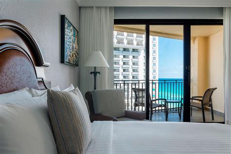 Cancun Hotel Rooms with Ocean View | Marriott Cancun Resort