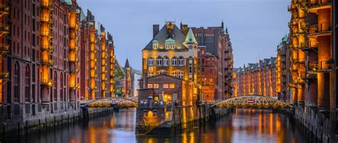 Speicherstadt ist eines der Wahrzeichen von Hamburg